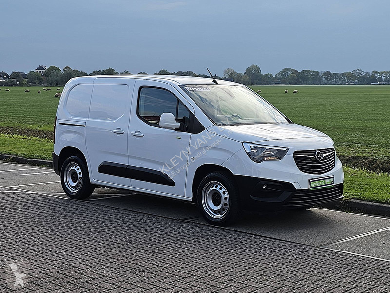 Opel 1.5 automaat, airco, navi, pdc, zijdeur van