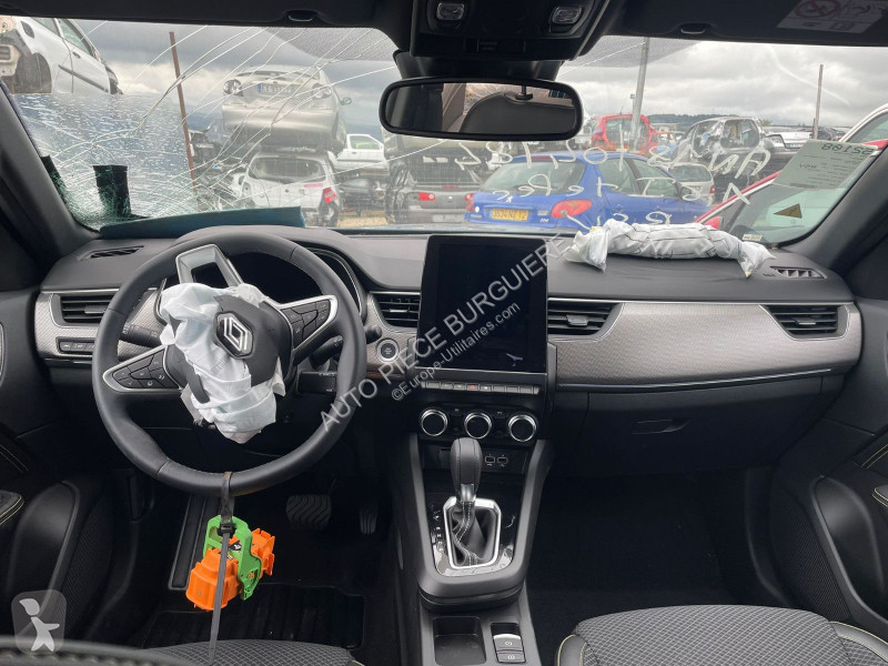 Užitkové vozidlo Renault 1.6 E-Tech Hybride 145...