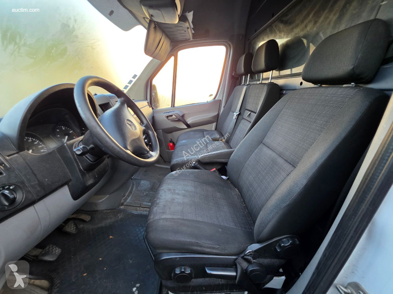 Mercedes sprinter van