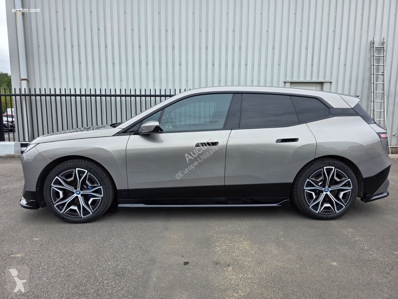 Užitkové vozidlo BMW ix