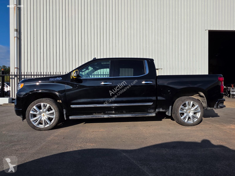 Chevrolet silverado van