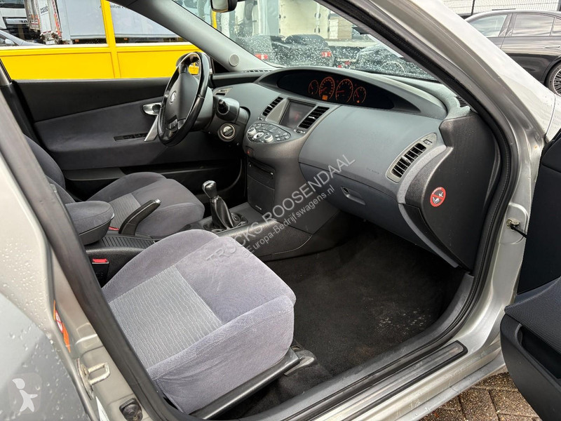 Užitkové vozidlo Nissan 1.8 L + MANUAL + AIR...
