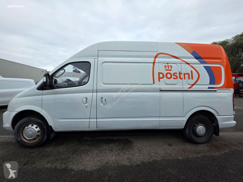 Maxus ev 80 van