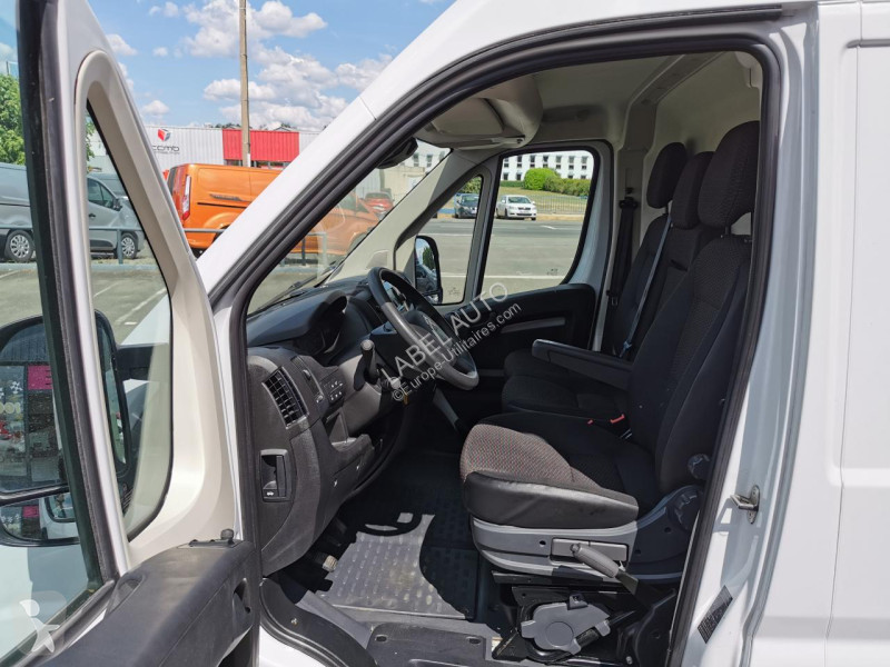 Citroën JUMPER 3T5 L2H2 2.2 HDI 140CH DRIVER van