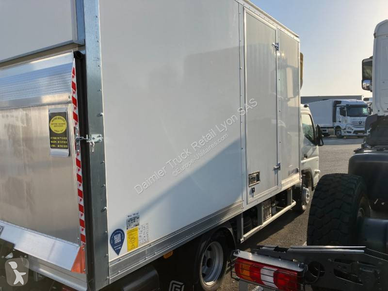 Fuso 3C15 van
