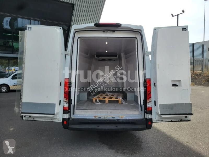 Iveco DAILY 35S14 16M3 van