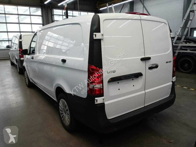 عربة نفعية Mercedes Vito116CDI KA...