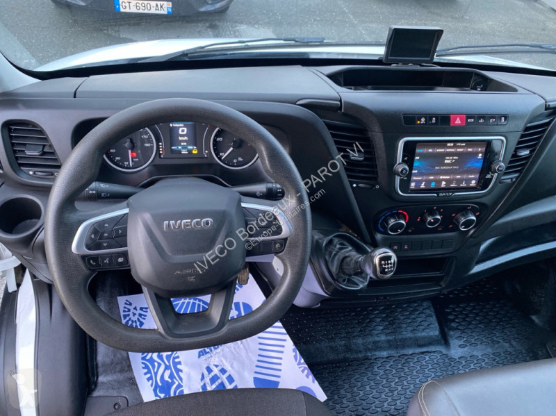 Véhicule utilitaire Iveco 35C16 V12 Tor