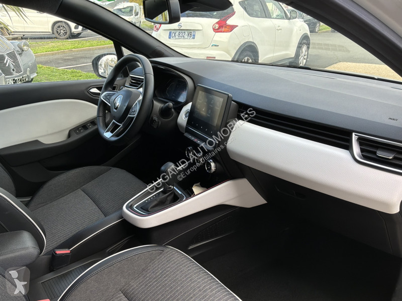 Furgoneta Renault 1.6 E-TECH 145CH FULL HYBRID...