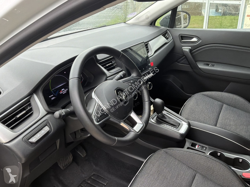 Užitkové vozidlo Renault 1.6 E-TECH FULL HYBRID...