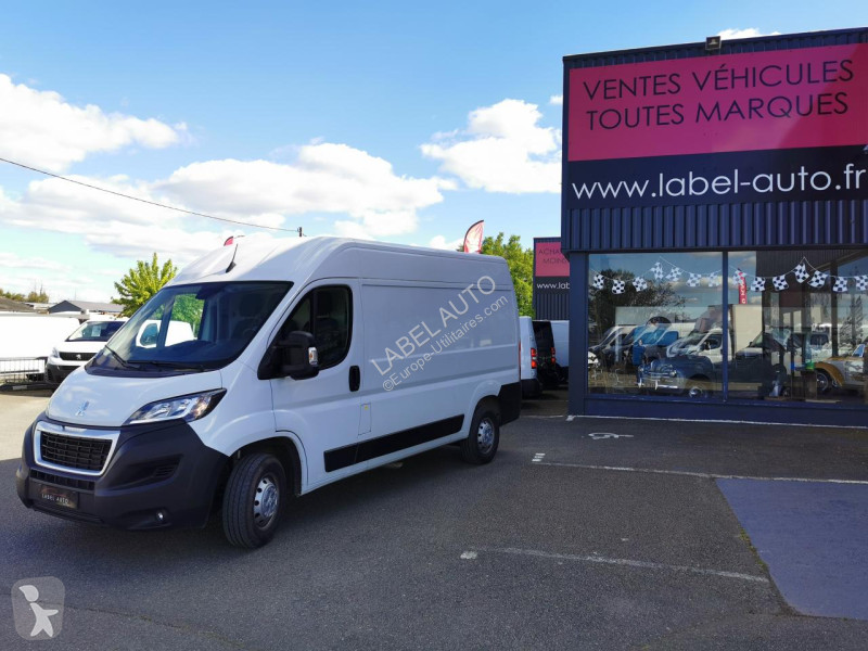 Užitkové vozidlo Peugeot BOXER Pack Asphalt...