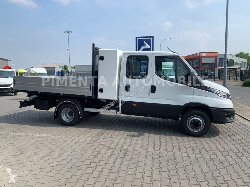 Užitkové vozidlo Iveco 70C18H MY26 DOKA...