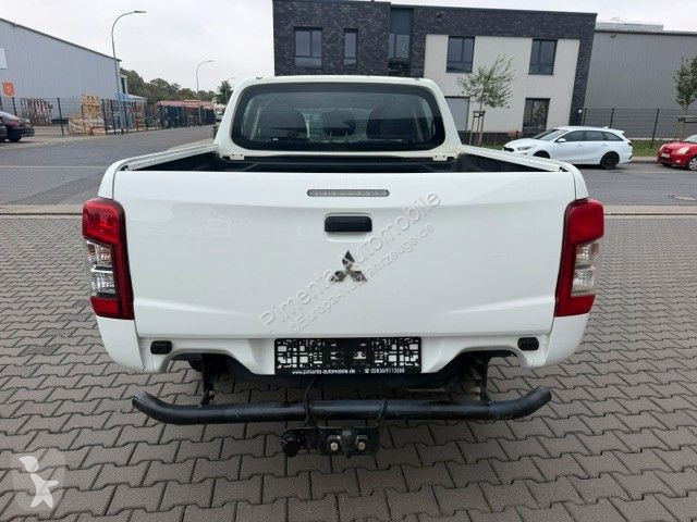 Mitsubishi M-PRO 4x4 AHK 3,1t 220DI-D 5Sitzer...