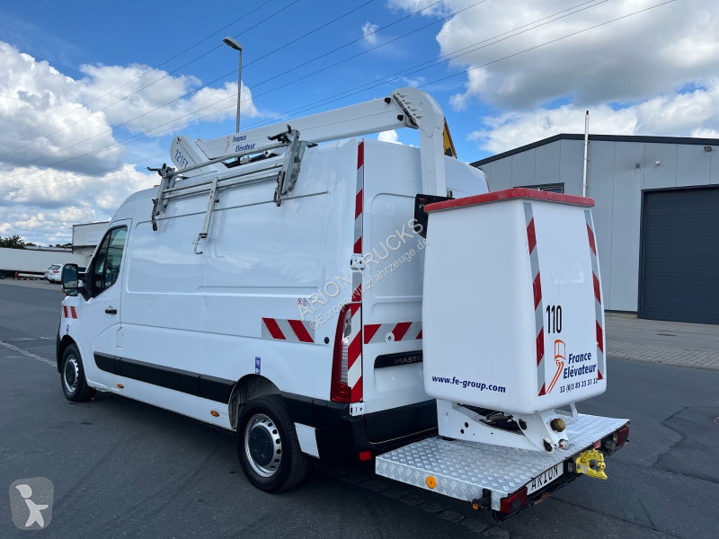 عربة نفعية Renault L2H2...