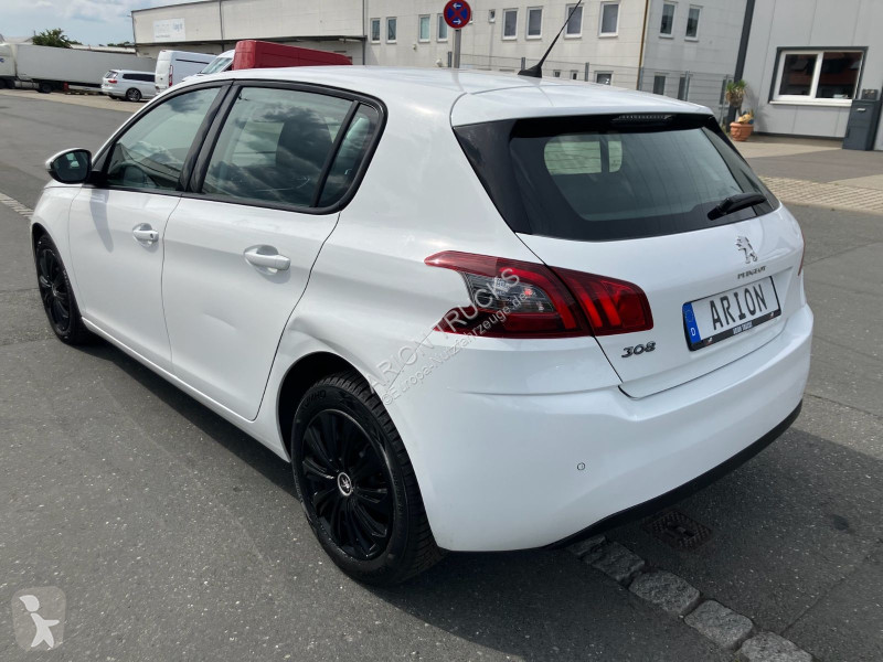 عربة نفعية Peugeot BlueHDi 100...