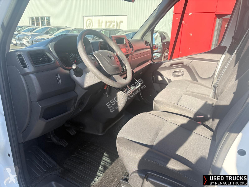 Furgoneta Nissan