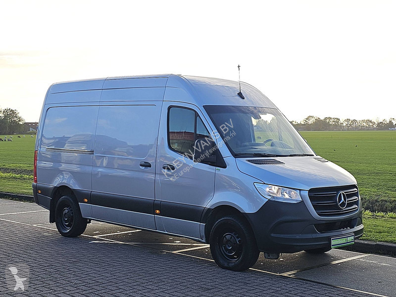 Bedrijfswagen Mercedes 315 L2H2 RWD Mbux Euro6