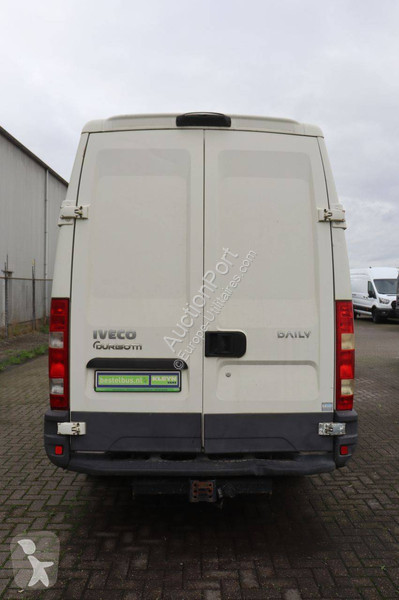 Bedrijfswagen Iveco 35C13