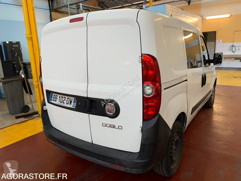 Furgoneta Fiat DOBLO