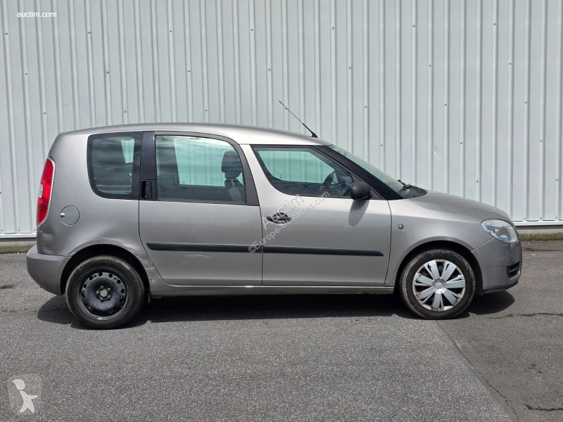 Furgoneta Skoda roomster
