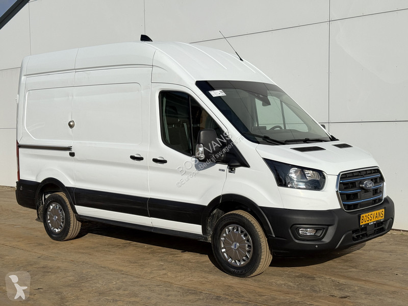 Véhicule utilitaire Ford E