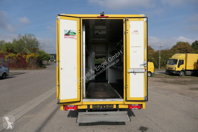 Iveco Daily 35 S11 C30C AUTOMATIK KAMERA Regale...