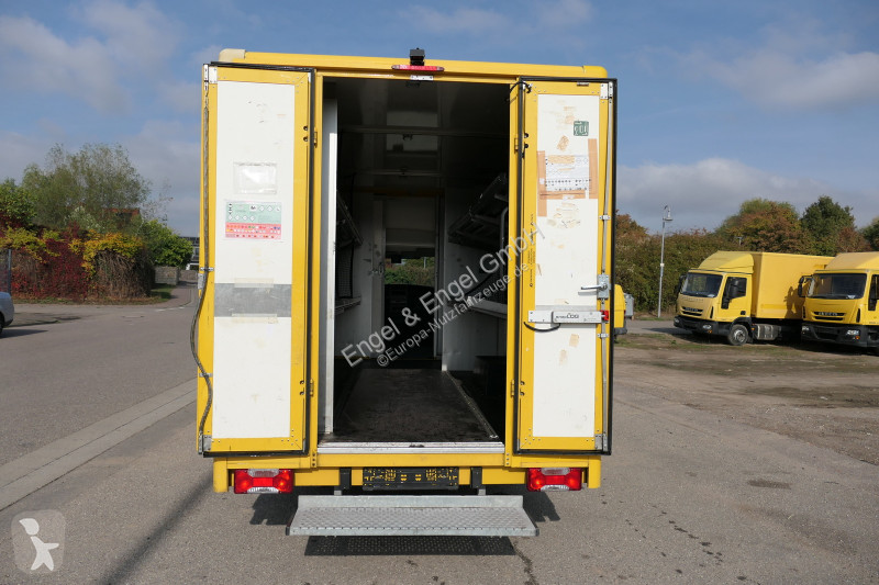 Iveco Daily 35 S11 C30C AUTOMATIK KAMERA Regale...