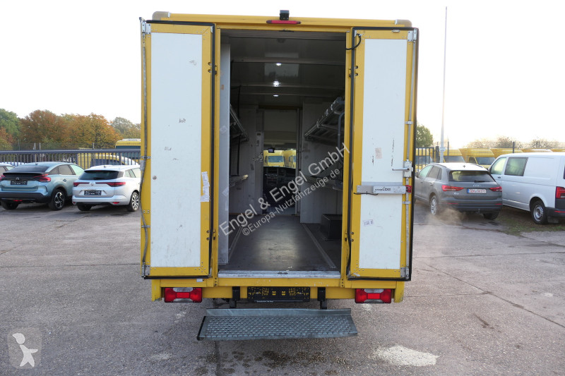Véhicule utilitaire Iveco Daily 35 S11 C30C...