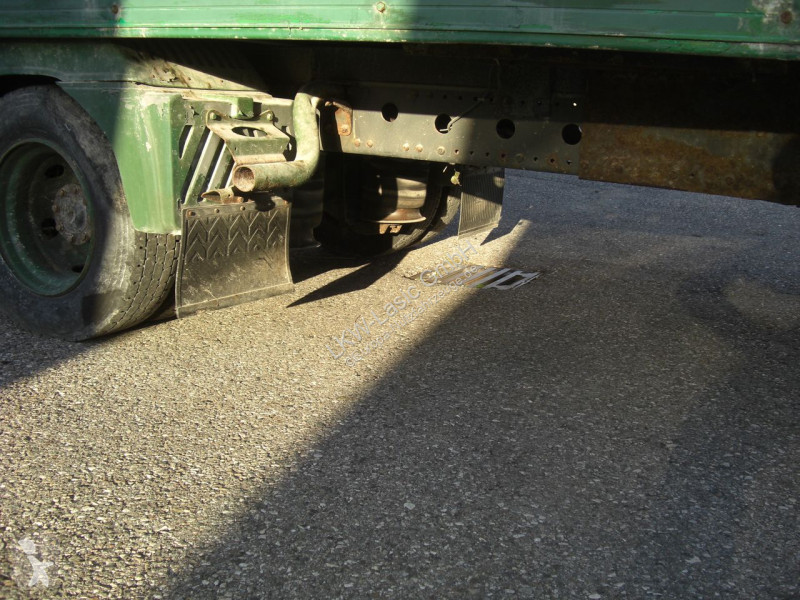 Bedrijfswagen Mercedes 823L