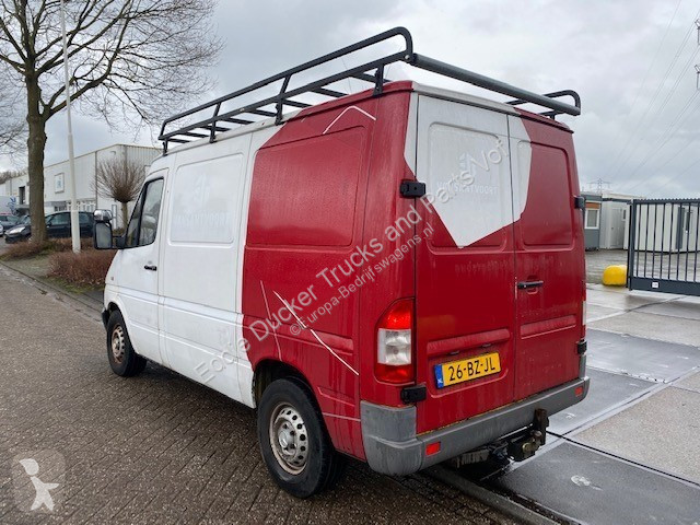 Véhicule utilitaire Mercedes SPRINTER