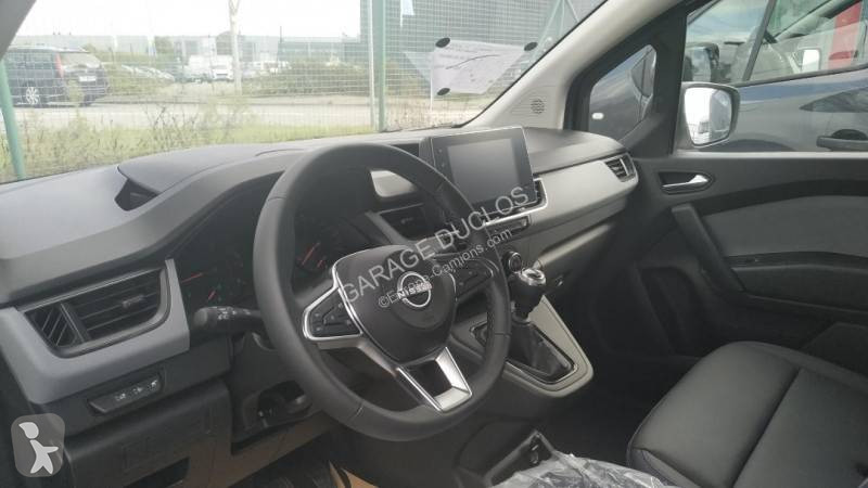 Furgoneta Nissan