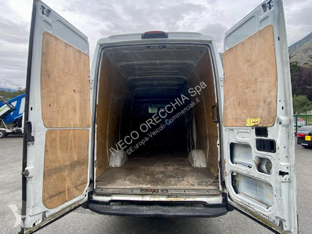Nyttofordon Iveco DAILY 35S13V