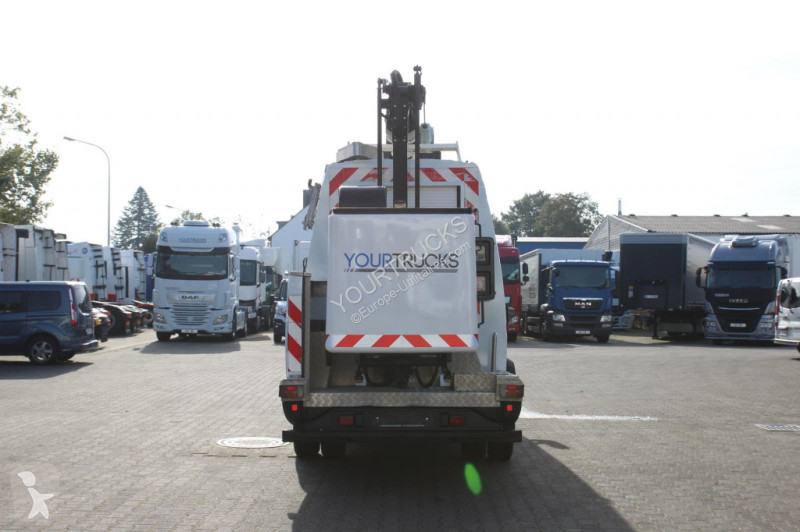 Véhicule utilitaire Iveco 70-170 EEV VDT-170-F...