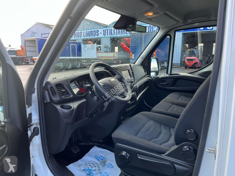 عربة نفعية Iveco 35S16