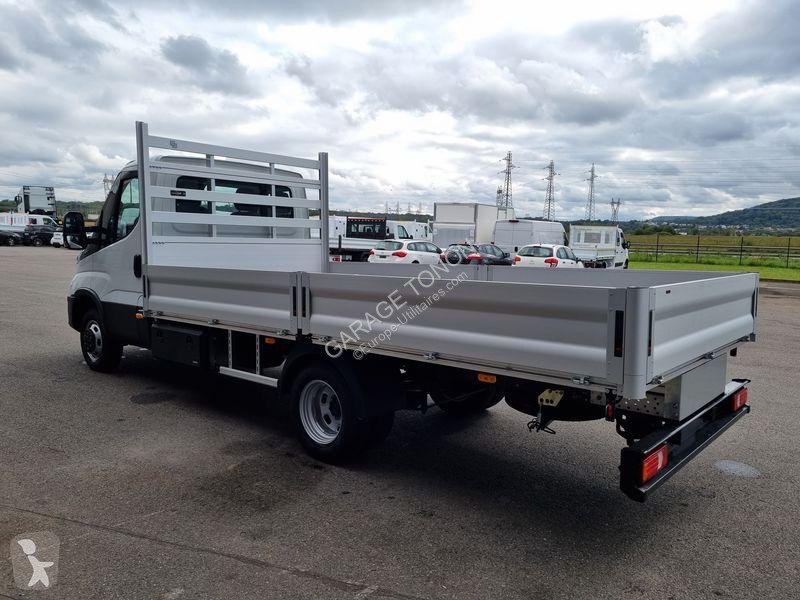 Furgoneta Iveco  DAILY 35-180 PLATEAU 4.40m