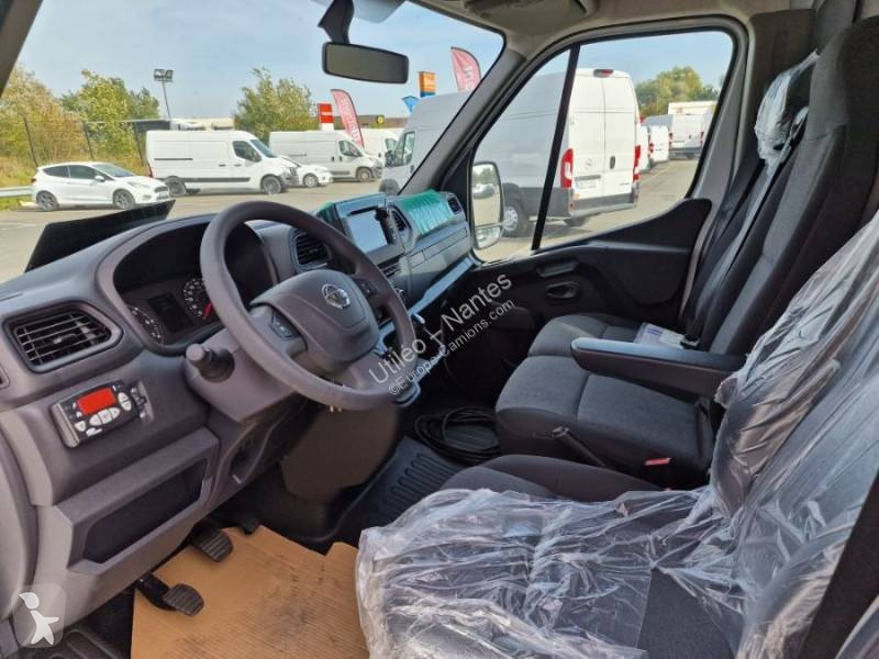 Furgoneta Nissan