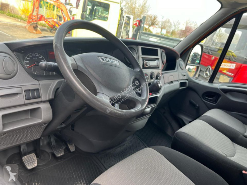 Véhicule utilitaire Iveco Daily 29L13 Pritsche