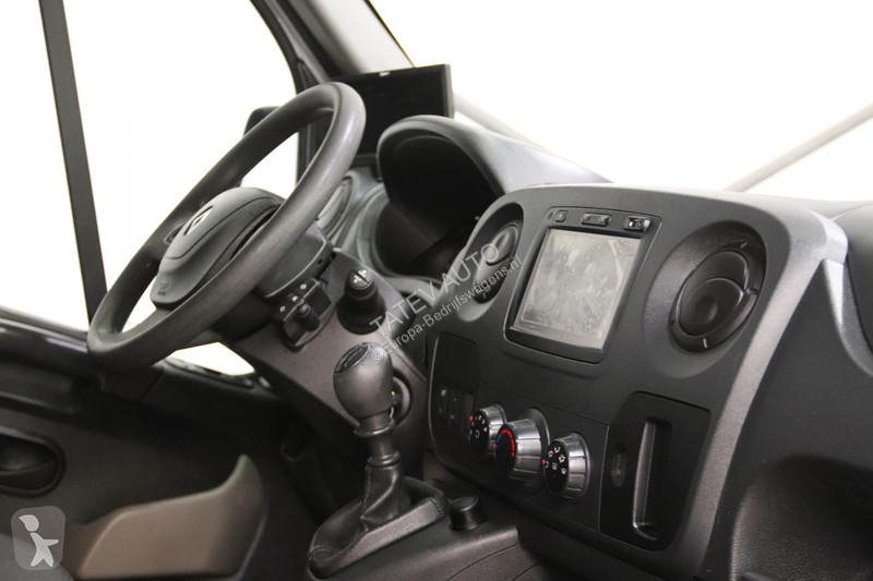 Autoutilitară Renault AUTOHOOGWERKER 12 METER...