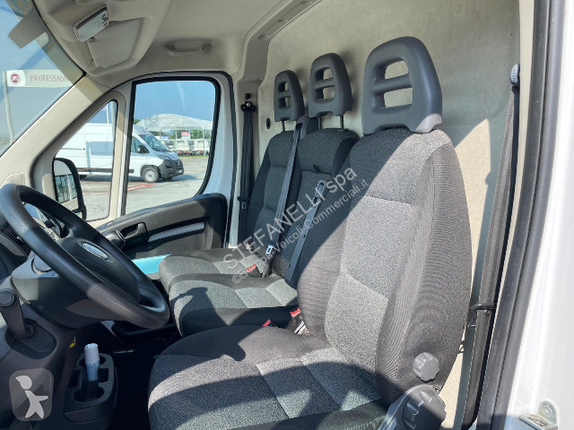 Véhicule utilitaire Fiat DUCATO 33 MH2