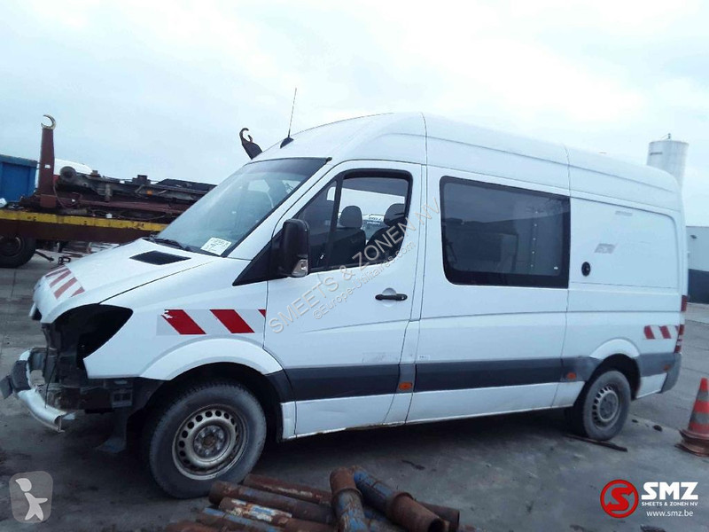 Veicolo commerciale Mercedes 311 accident
