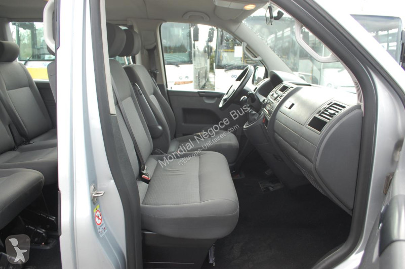 Véhicule utilitaire Volkswagen  T5  CARAVELLE...