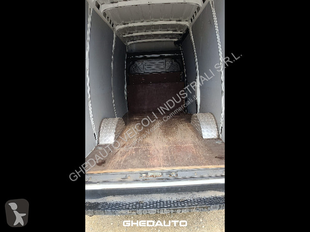 Veicolo commerciale Iveco IVECO DAILY 35S14