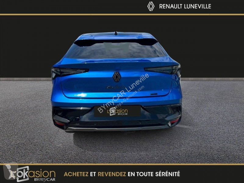 Veicolo commerciale Renault Rafale E-Tech full...