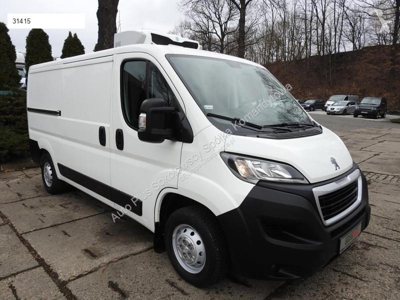 Autoutilitară Peugeot BOXER FURGON CHŁODNIA...