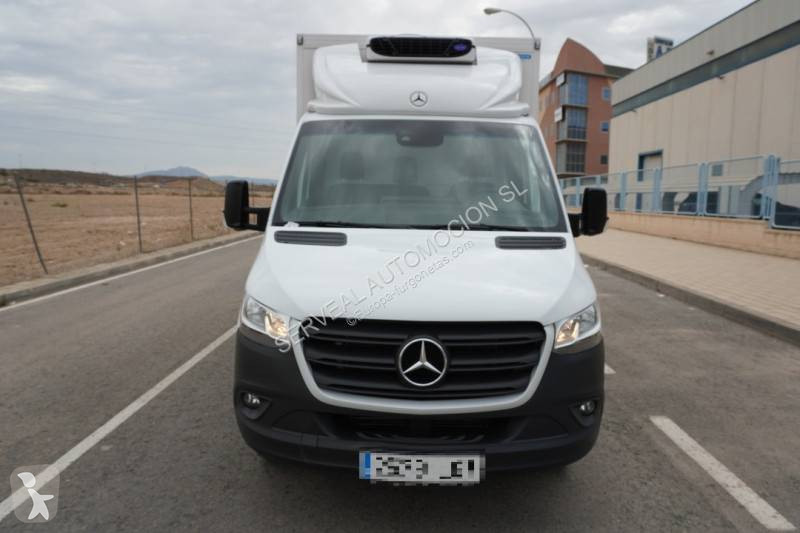 Véhicule utilitaire Mercedes