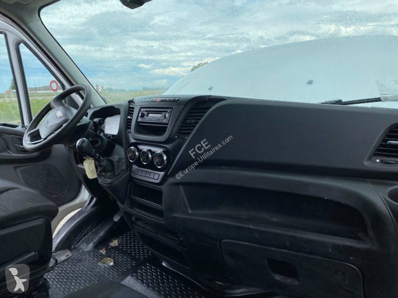 Véhicule utilitaire Iveco