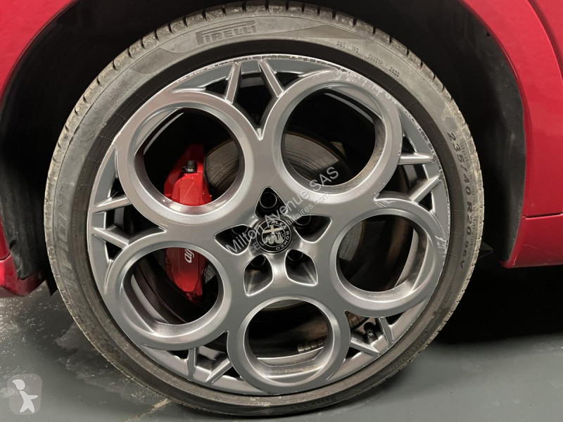 Veicolo commerciale Alfa-Roméo TONALE 1.5 mHEV...
