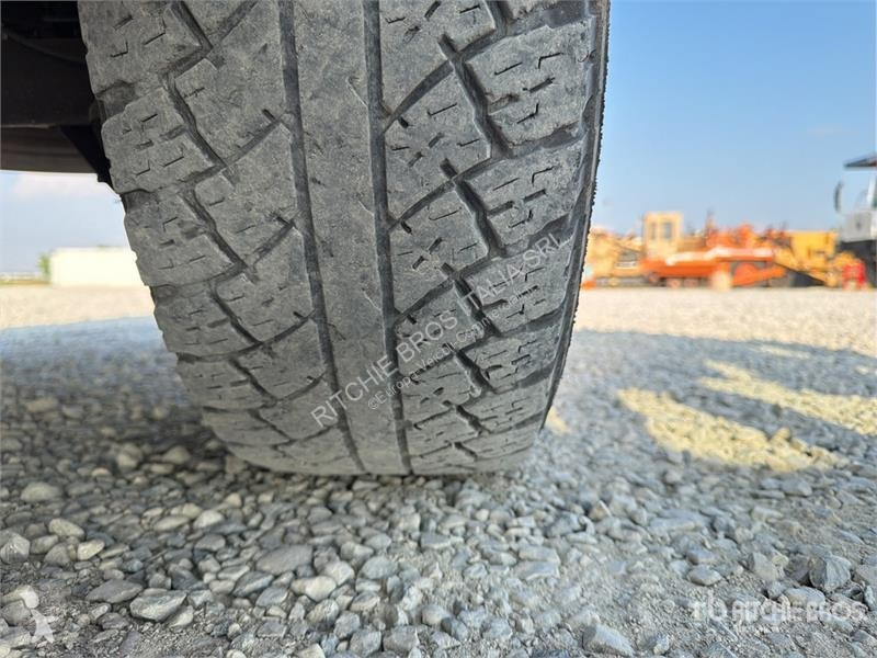 Комерційні автомобілі Nissan