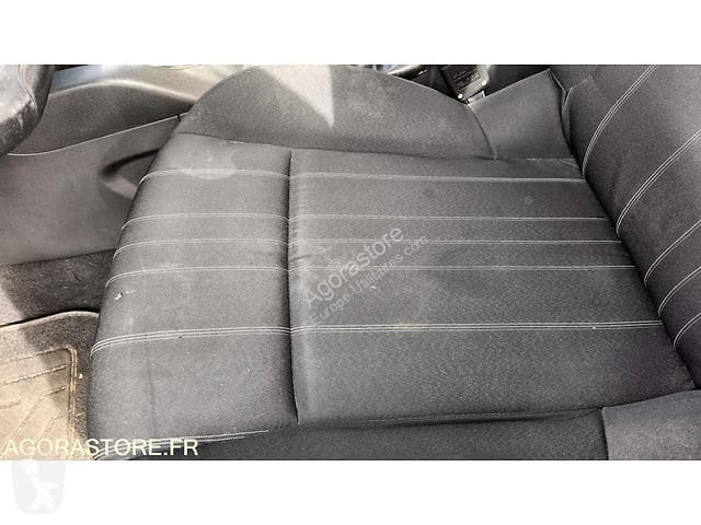 Коммерческий автомобиль