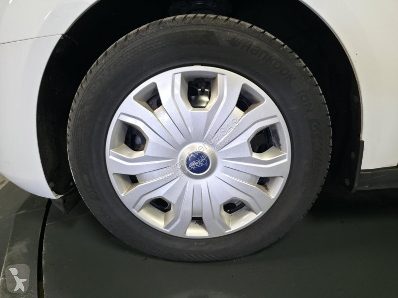 Véhicule utilitaire Ford